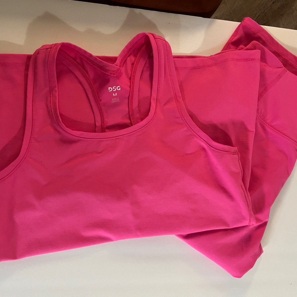 DSG - Dicks Sports Clothing Store brand